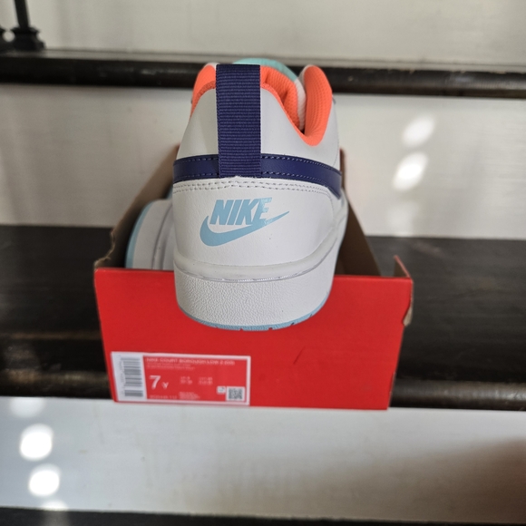 Nike Court Borough Low 2 Shoes - White and Blue 7y--8.5 Women - Picture 4 of 5